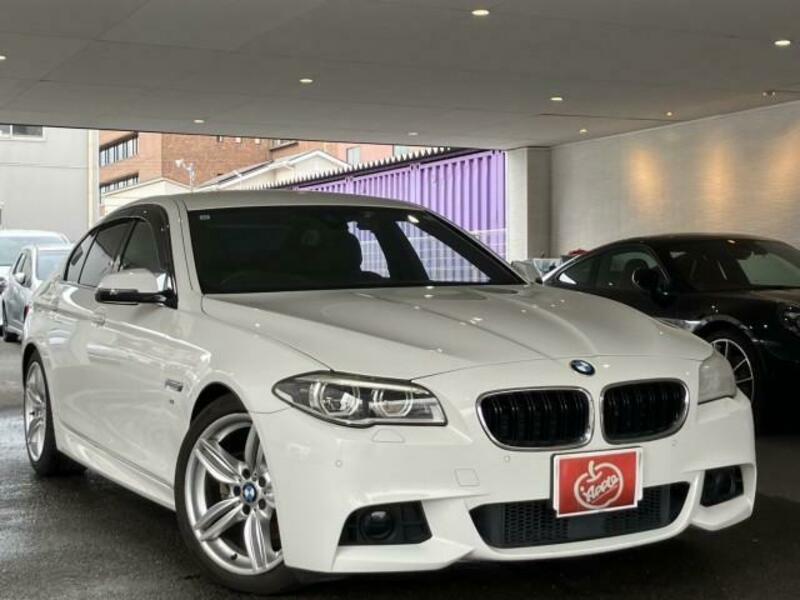 BMW 5 SERIES