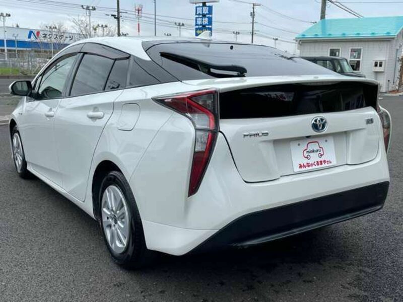 PRIUS-6
