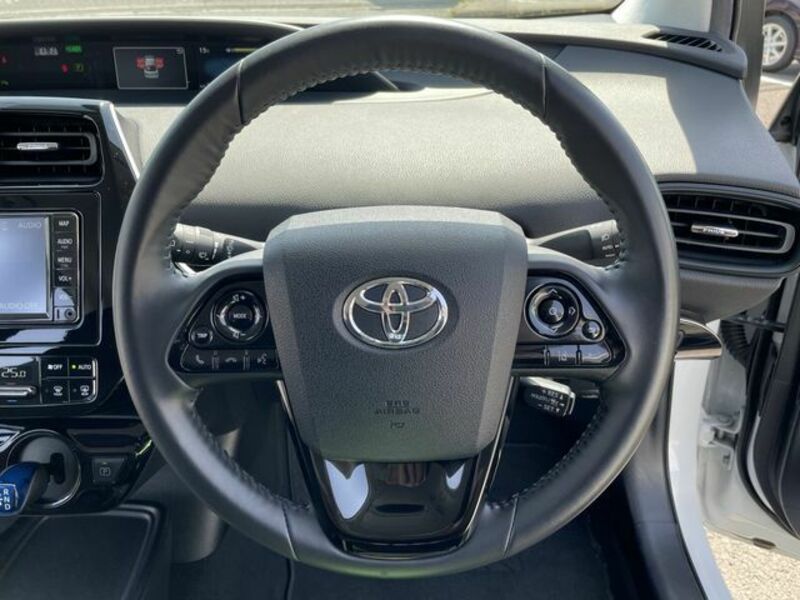 PRIUS-13