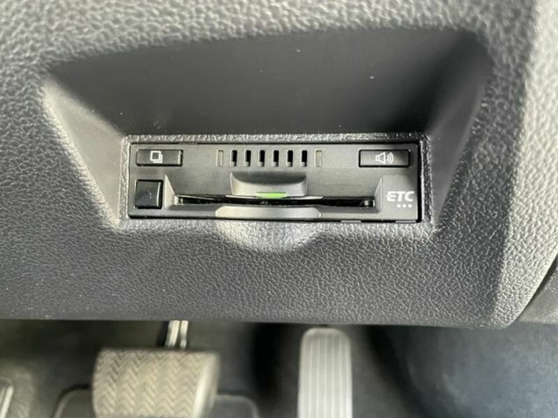 PRIUS-18