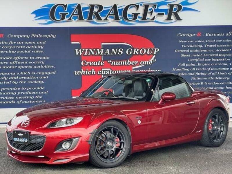 ROADSTER-0