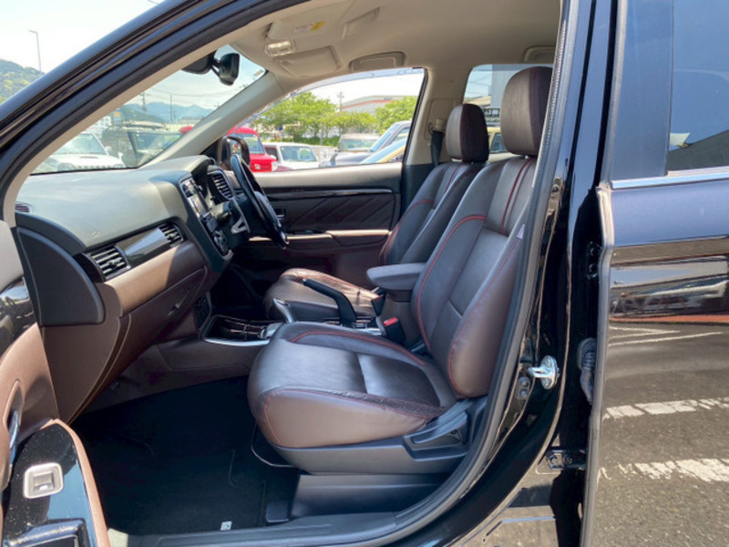 OUTLANDER PHEV