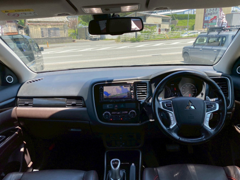 OUTLANDER PHEV