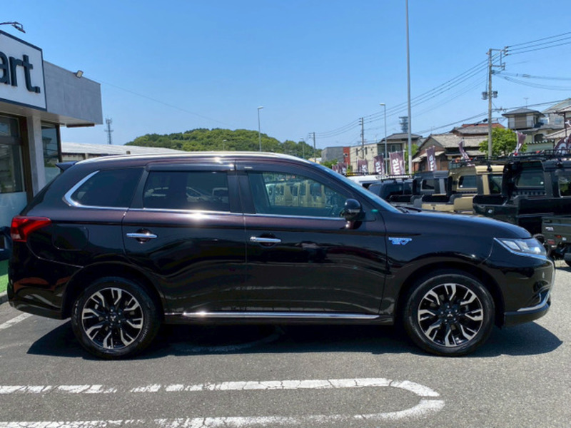 OUTLANDER PHEV