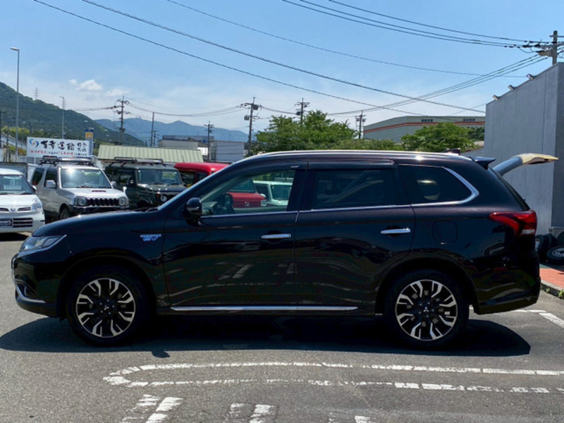 OUTLANDER PHEV
