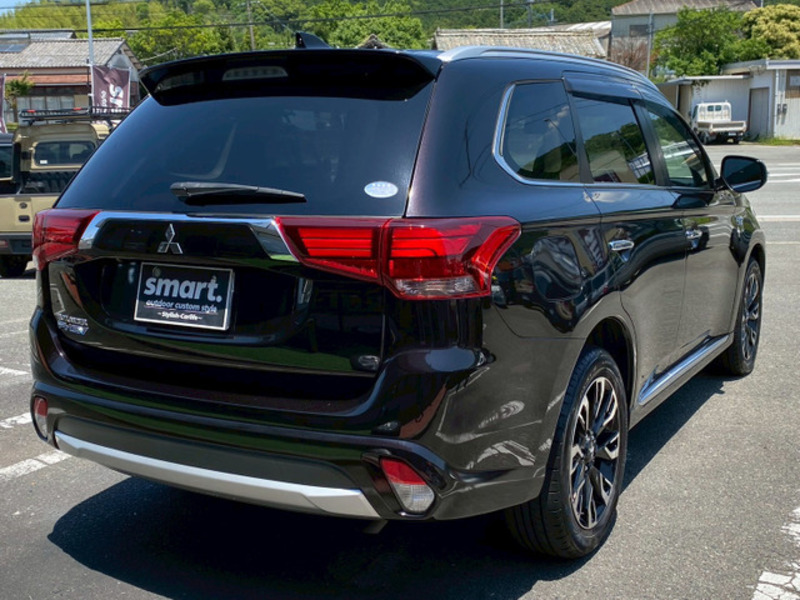 OUTLANDER PHEV