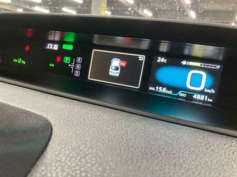 PRIUS-11