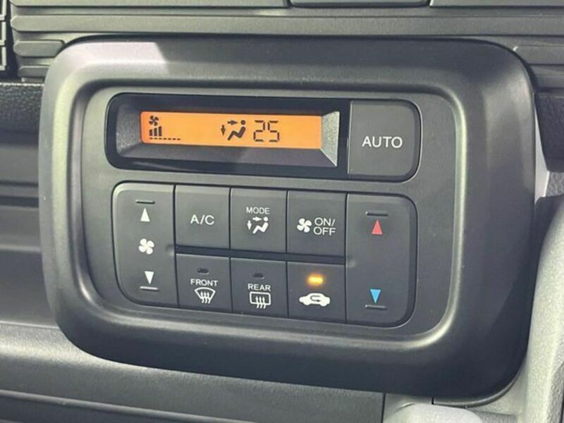 N-VAN