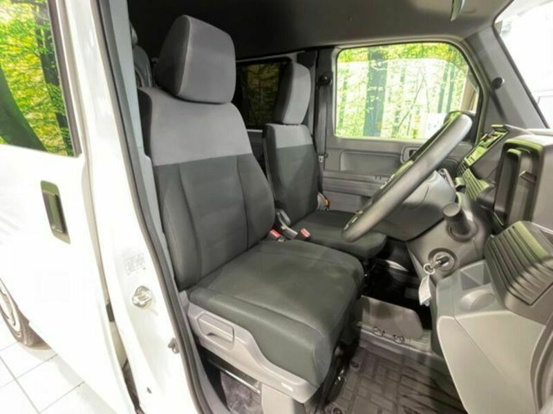 N-VAN