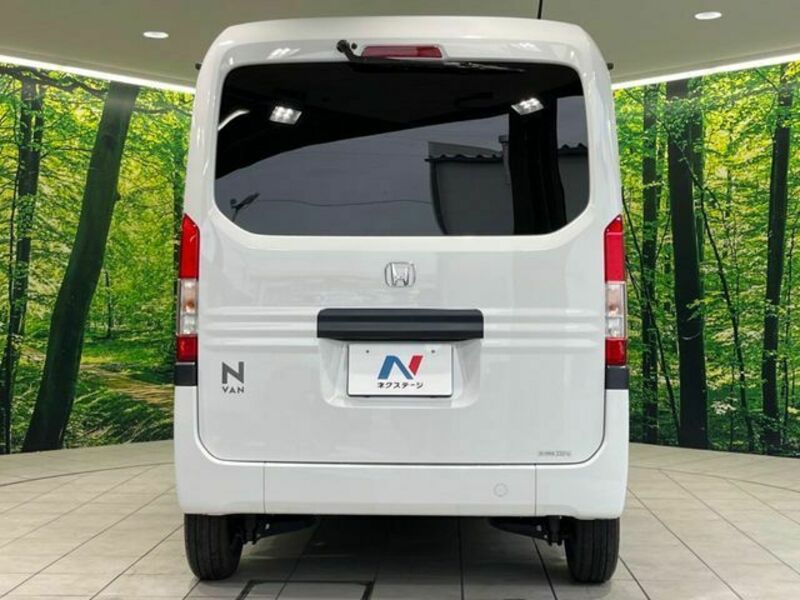 N-VAN