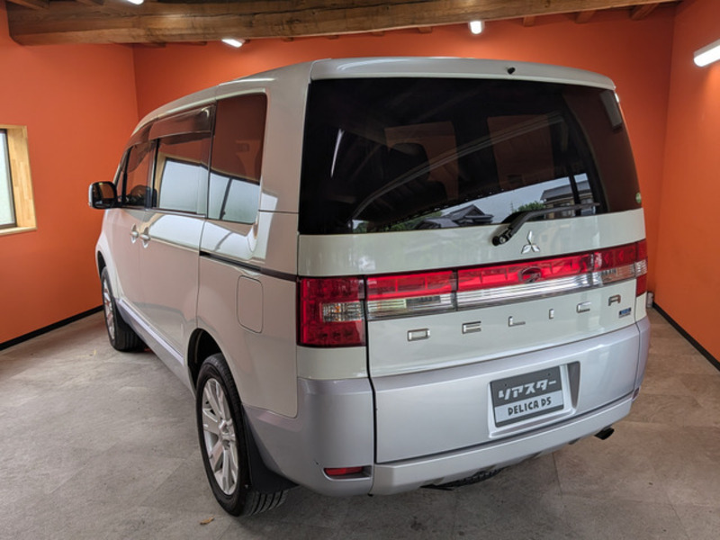 DELICA D5