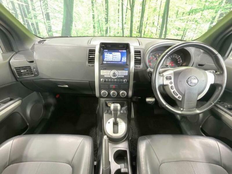 X-TRAIL-1