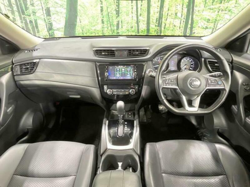 X-TRAIL