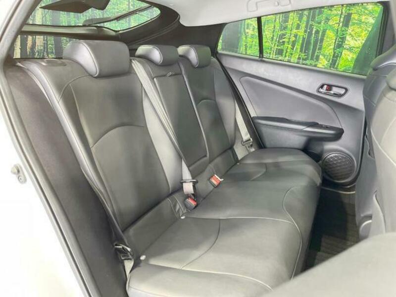 PRIUS-8