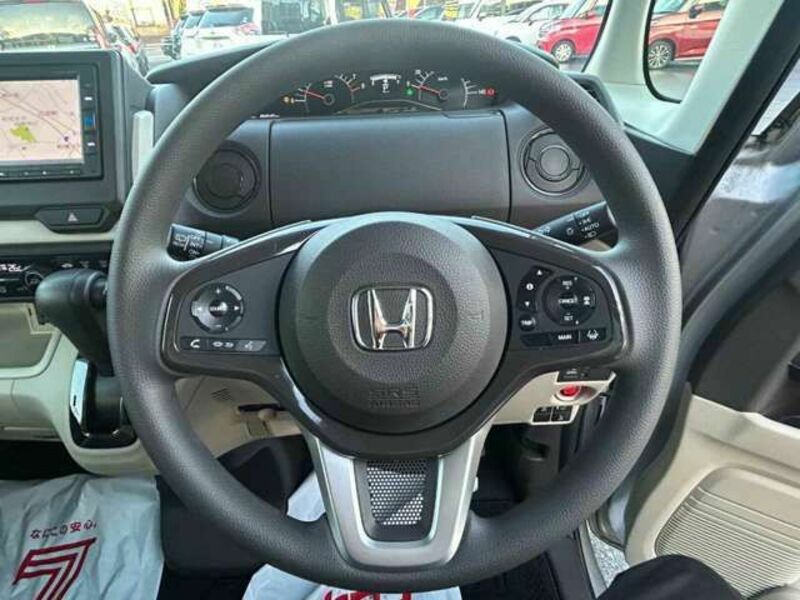 N BOX