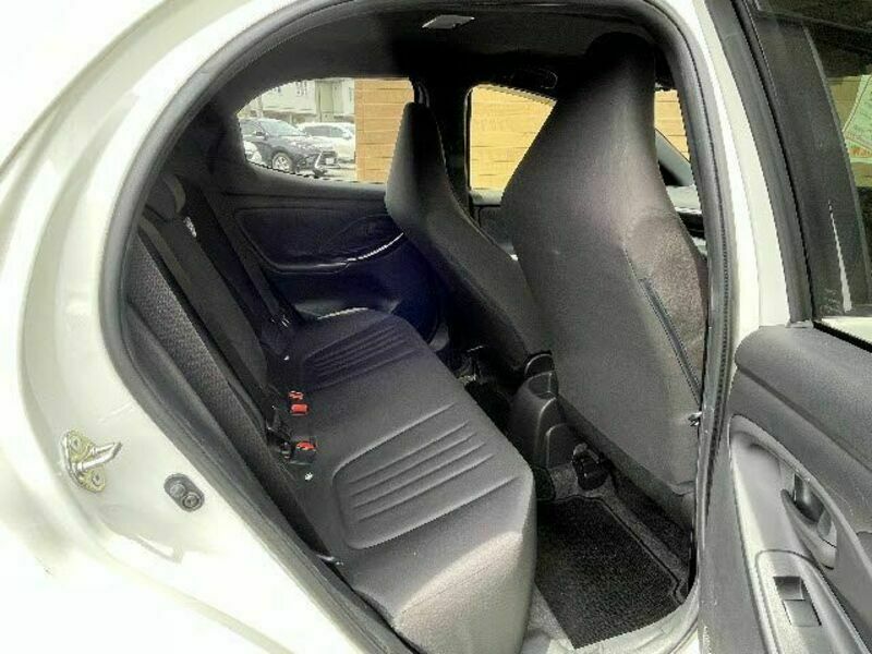 YARIS-9