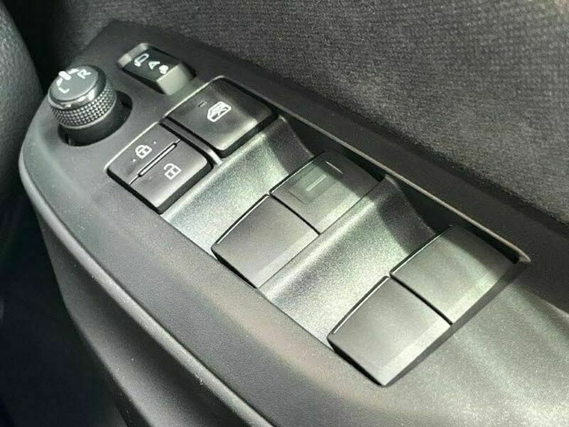 YARIS-16