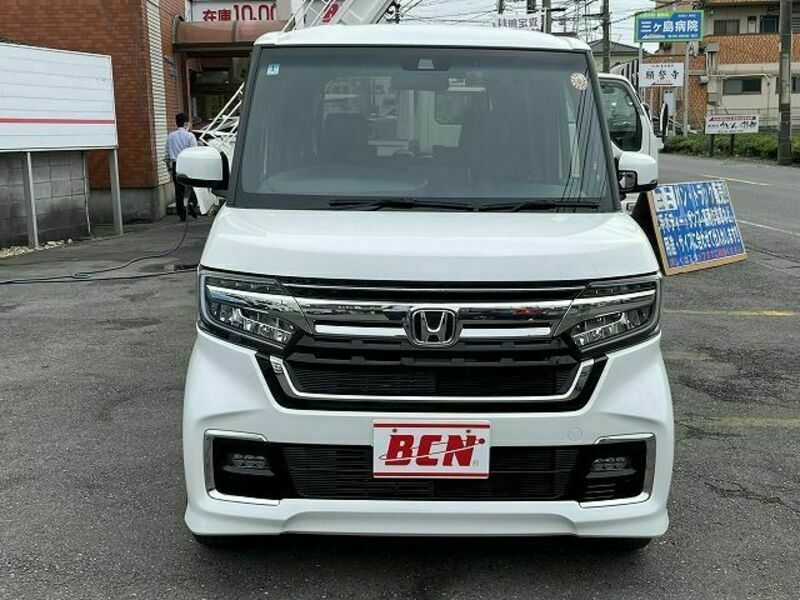 N BOX CUSTOM