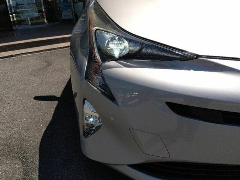 PRIUS-6