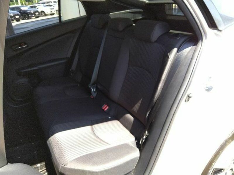 PRIUS-12