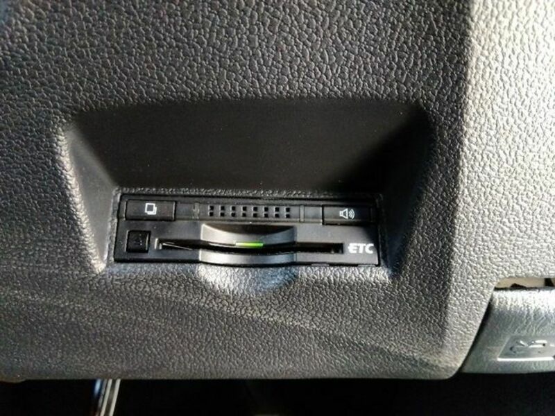 PRIUS-18
