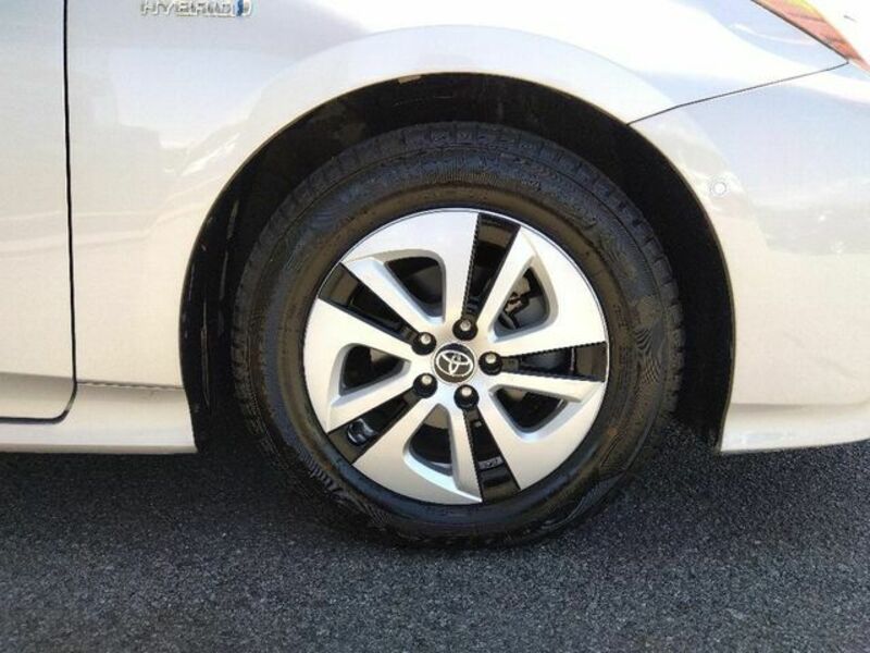 PRIUS-27