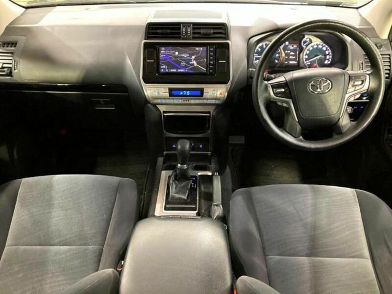 LAND CRUISER PRADO-1