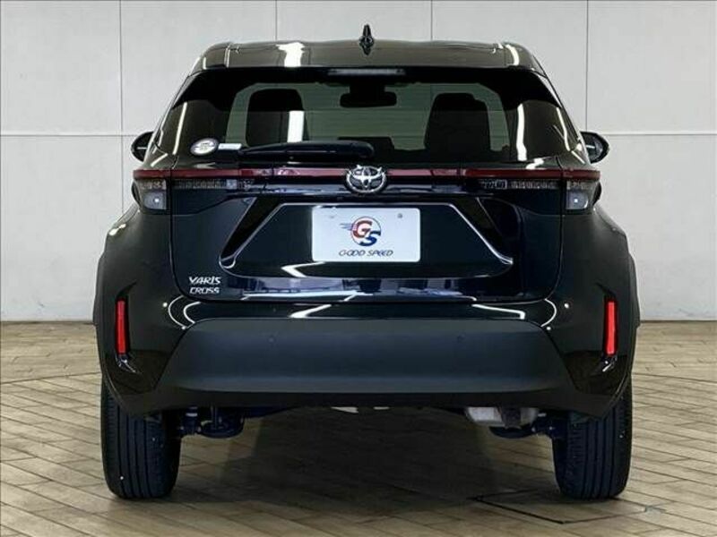 YARIS CROSS