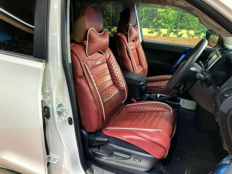 LAND CRUISER PRADO-7