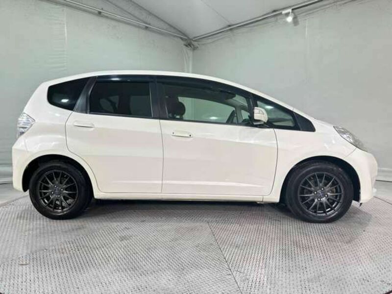 FIT HYBRID