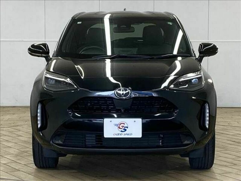YARIS CROSS