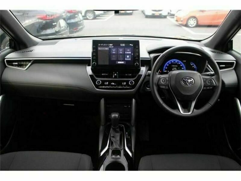 COROLLA CROSS-16