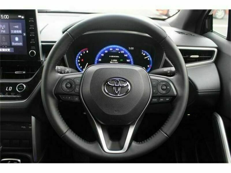 COROLLA CROSS-17