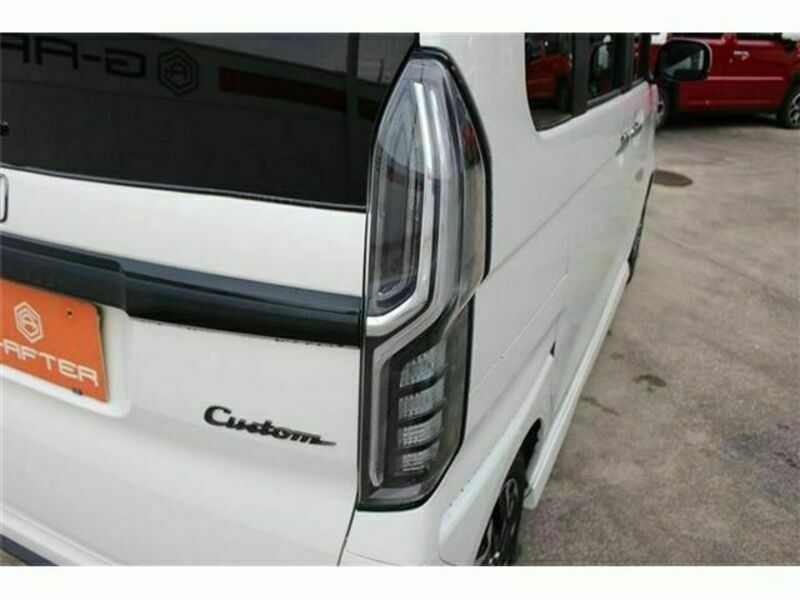 N BOX CUSTOM