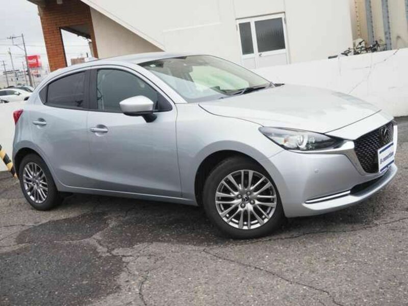 MAZDA2