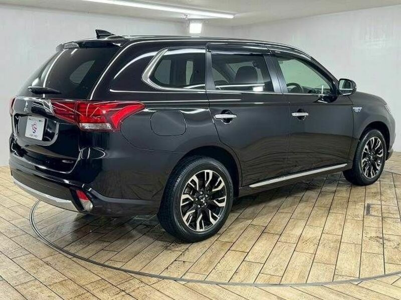 OUTLANDER PHEV