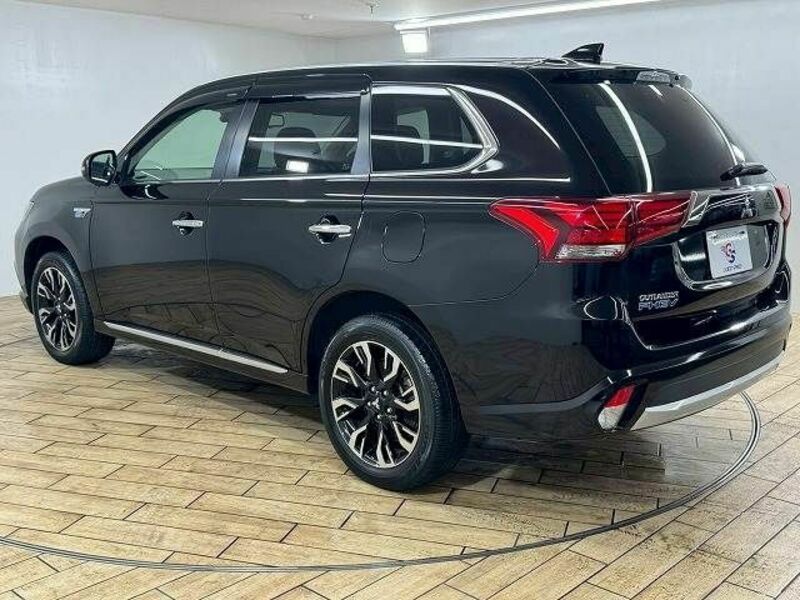 OUTLANDER PHEV