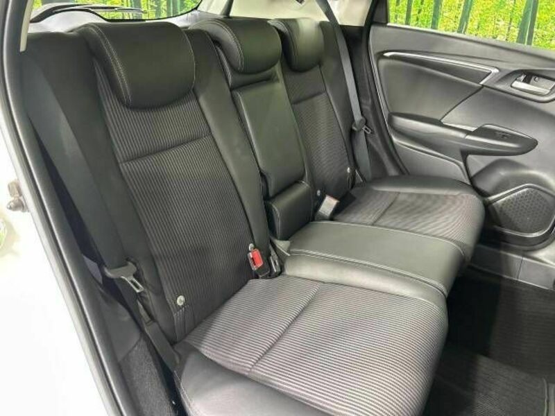 FIT HYBRID-8