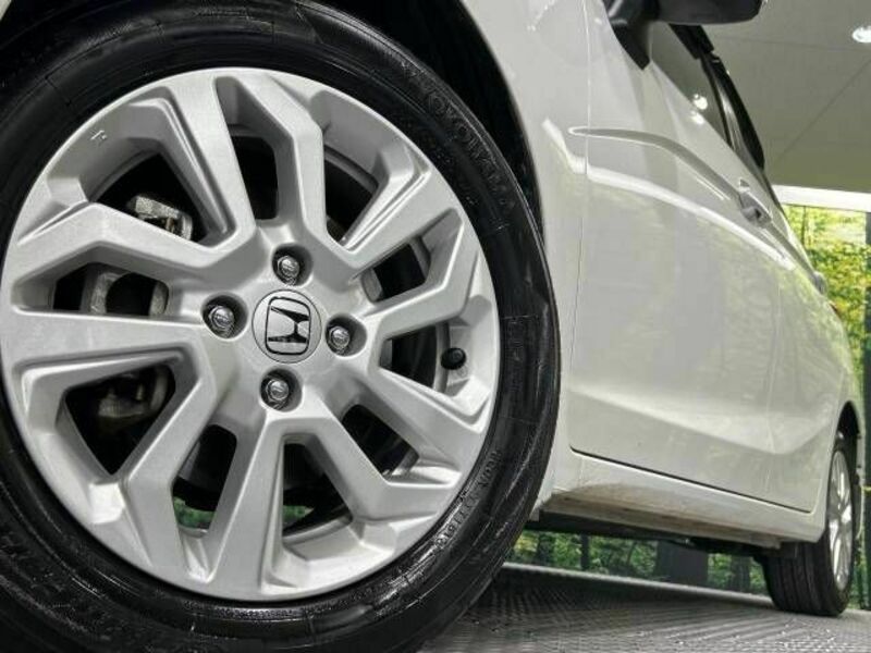 FIT HYBRID-12