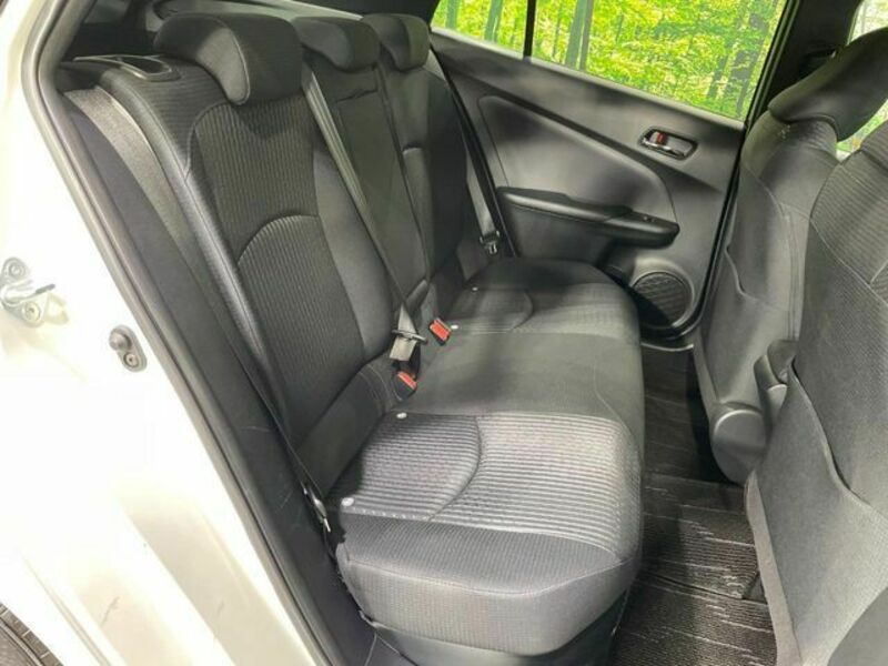 PRIUS-8