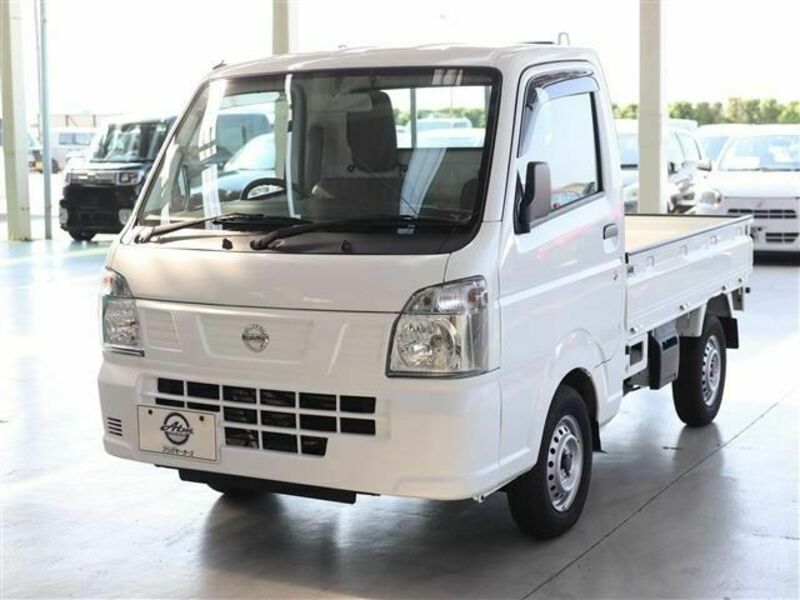 NISSAN NT100 CLIPPER