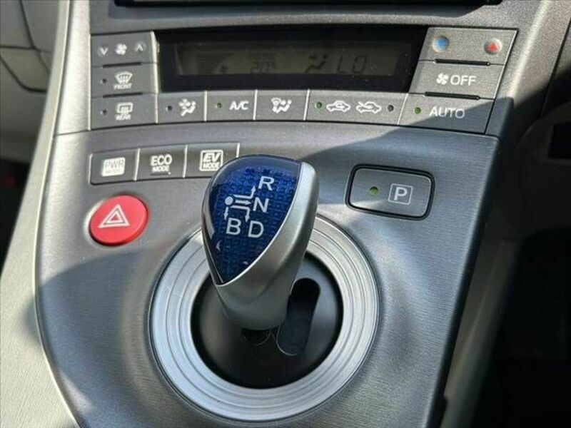 PRIUS-5