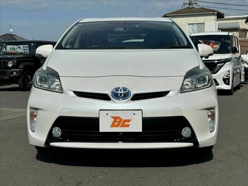 PRIUS-8