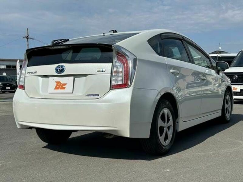 PRIUS-14