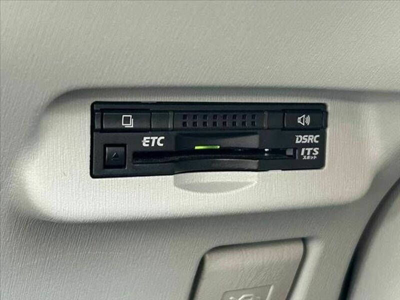 PRIUS-25