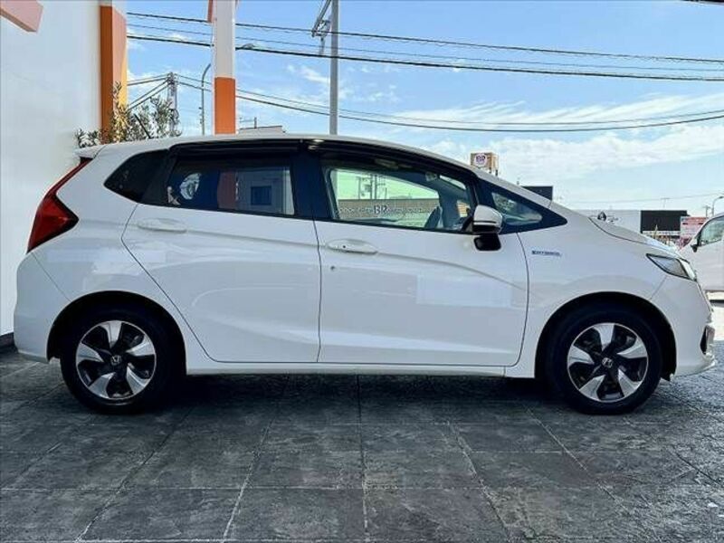 FIT HYBRID-11