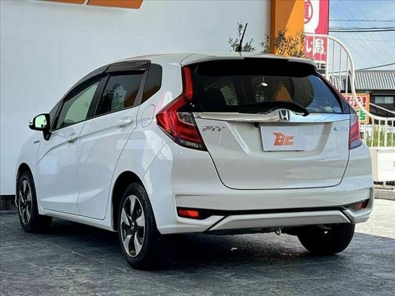 FIT HYBRID-12