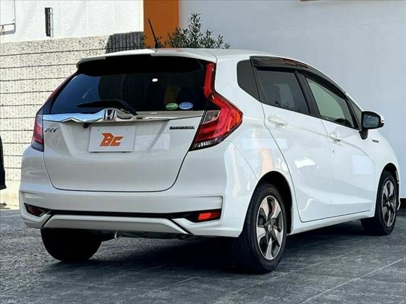 FIT HYBRID-14