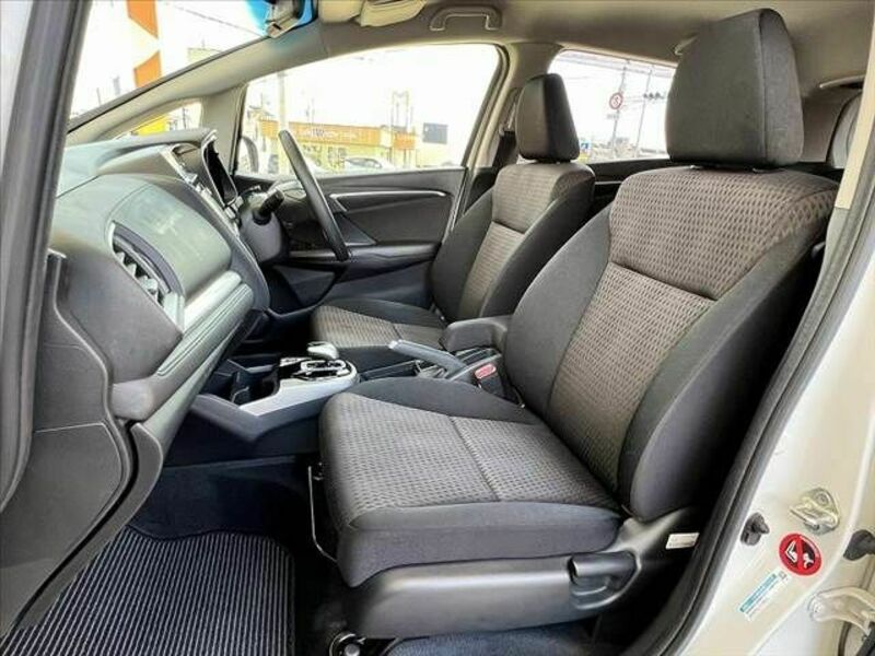 FIT HYBRID-16