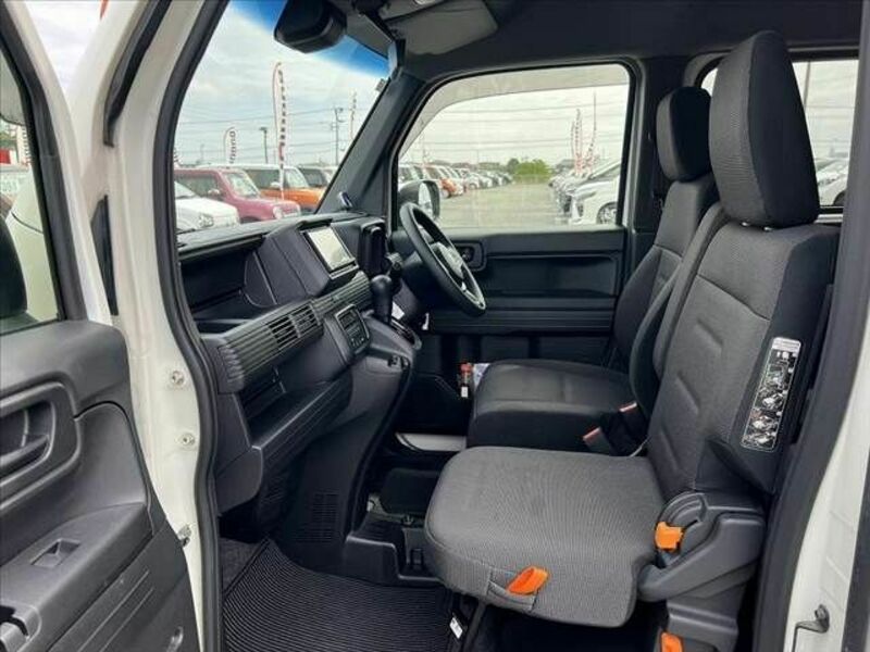 N-VAN